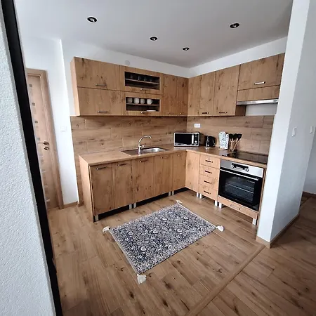 Pod Hradovou V Tisovci